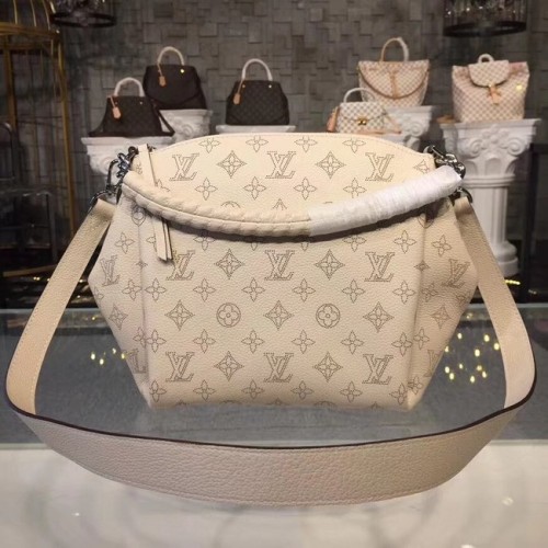 Louis Vuitton Оригинална кожена верижка Mahina BABYLON BB M51767 кремава