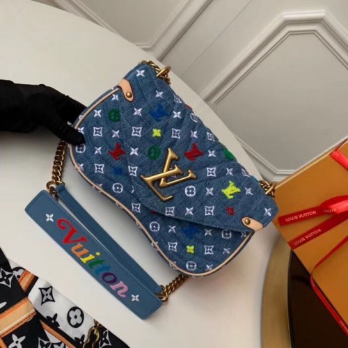 Louis Vuitton Оригинална чанта NEW WAVE Medium M53692 Синя