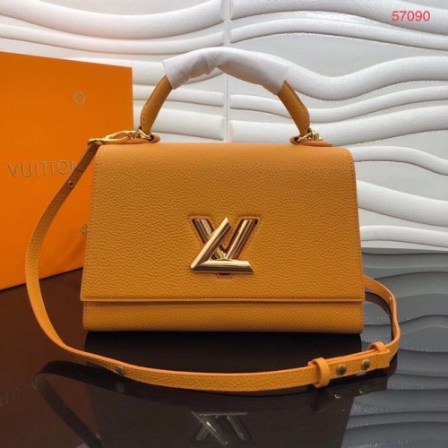 Чанта Louis Vuitton TWIST ONE HANDLE MM M57090 жълта