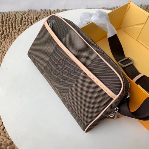 Оригинална чанта Louis Vuitton с джоб M93619, сива