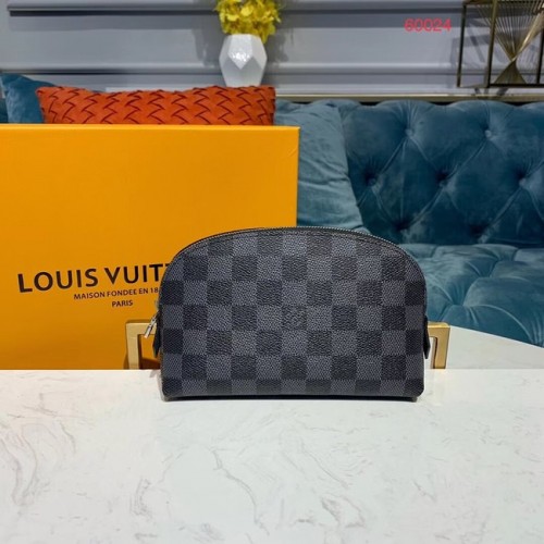 Оригинална козметична чантичка Louis Vuitton PM M52030