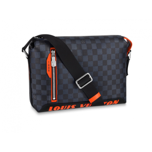 Оригинална чанта Louis Vuitton DISCOVERY Postman N40159