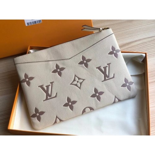 Louis vuitton оригинал POCHETTE VOYAGE M80174 Крем