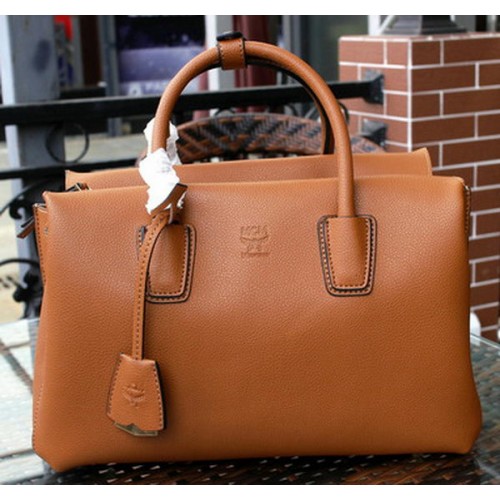 Чанта MCM Milla от телешка кожа MCM1180, цвят пшеница