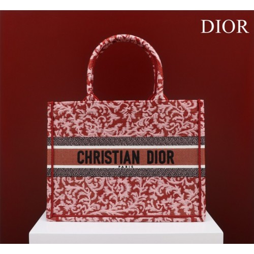 СРЕДНА ЧАНТА DIOR BOOK TOTE С БРОДЕРИЯ M1296ZRU-1