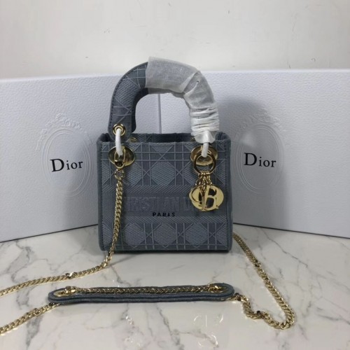МИНИ ДАМСКА ЧАНТА DIOR ОТ БРОДИРАН ПЛАТ C4531 сиво-синя