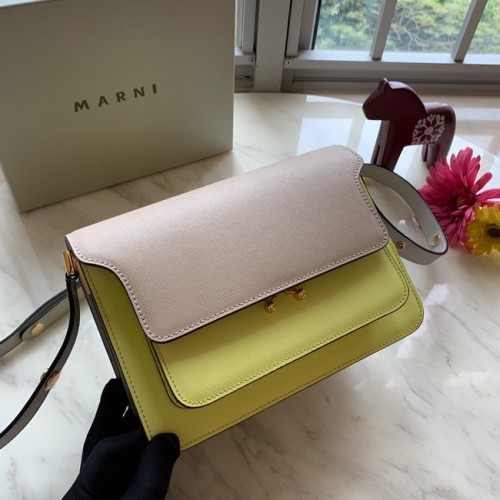 Чанта от телешка кожа Marni Original 35068-9