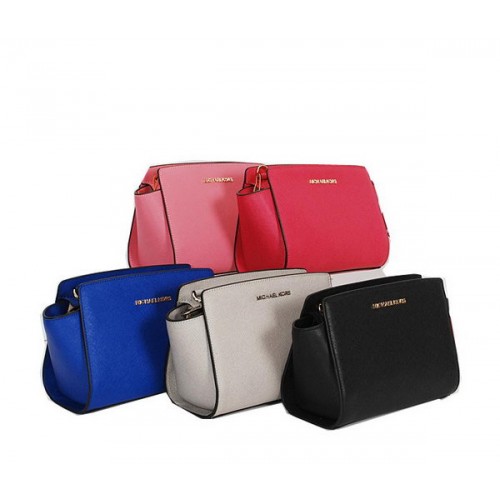 Чанта Michael Kors Mini Selma от оригинална кожа MK7221