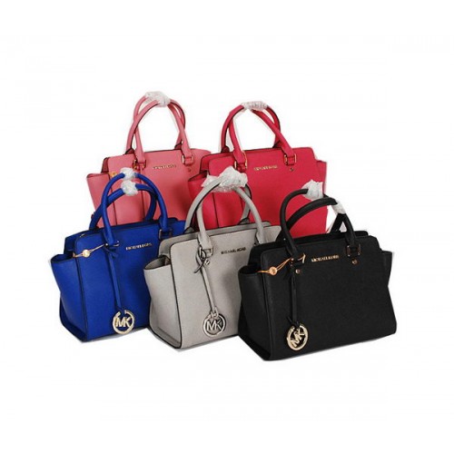 Чанта Michael Kors Selma с цип от оригинална кожа MK6280