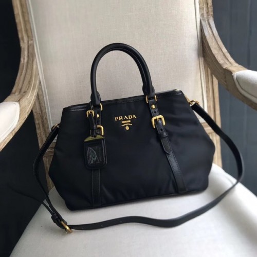 Чанта Prada Black Nylon BN1841 черна