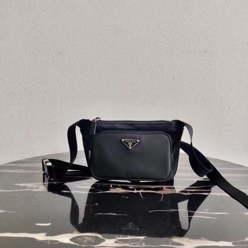Мини чанта от четкана кожа Prada 2VD128 черна