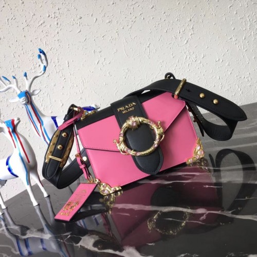 Кожена чанта за рамо Prada Cahier 1BD103 Розова