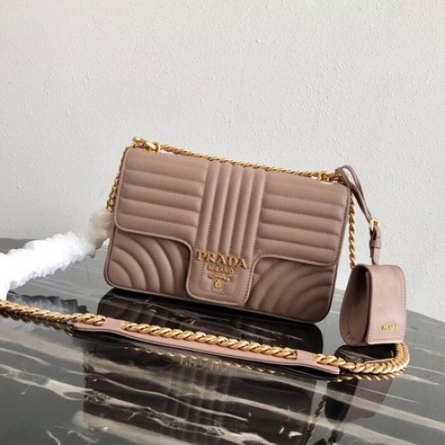 Кожена чанта Prada Diagramme среден размер 1BD108 тъмно розова