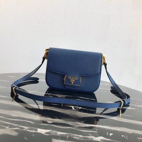 Кожена чанта Prada Embleme Saffiano 1BD217 зелена
