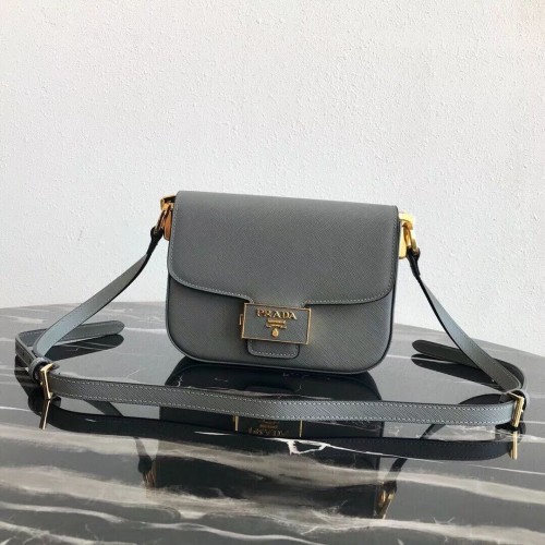 Кожена чанта Prada Embleme Saffiano 1BD217 сива