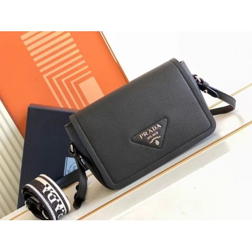 Кожена чанта Prada с презрамка 1DB443 черна