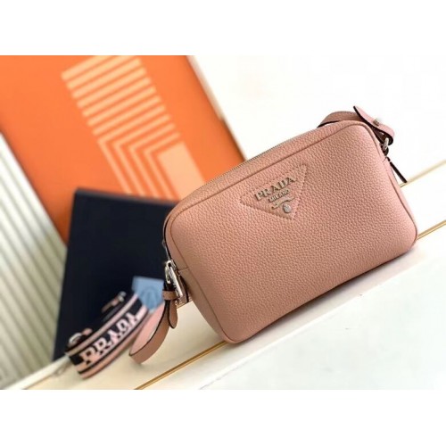 Кожена чанта Prada с презрамка 1DB820 розова