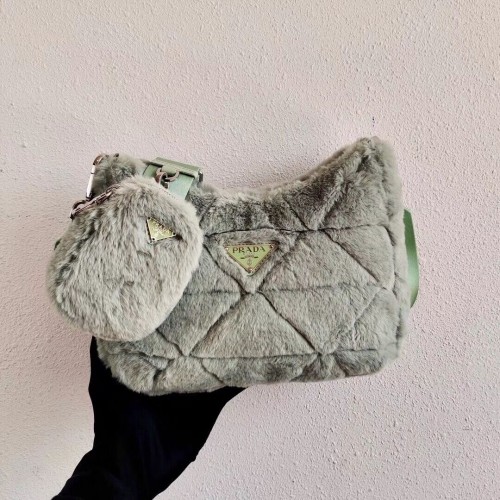 Чанта за през рамо Prada от норка 1BC151M в светло зелено