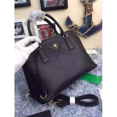 Чанта Prada Original Leather Medium Shell P0837 Черна