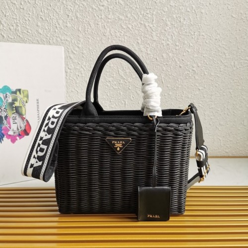 Чанта Prada Raffia 1BG835 черна
