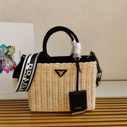Чанта тоут Prada Raffia 1BG835 кафява