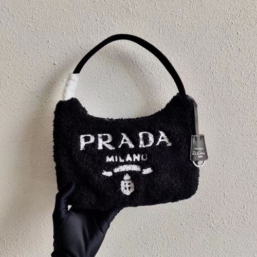 Мини чанта Prada Re-Edition 2000 от хавлиен плат 1NE515 черна