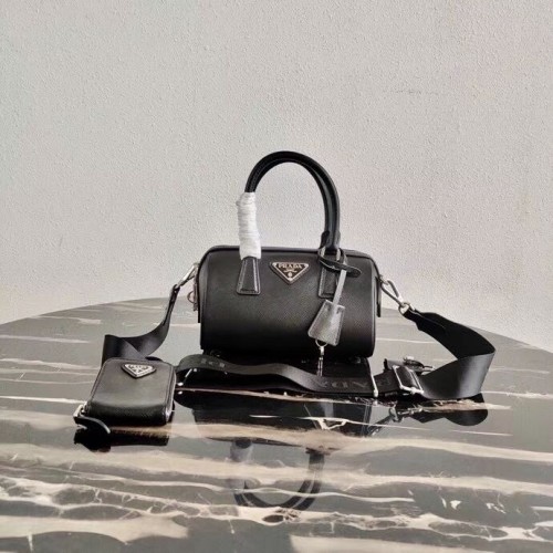 Чанта Prada Re-Edition 2005 с горна дръжка 1BB846 черна