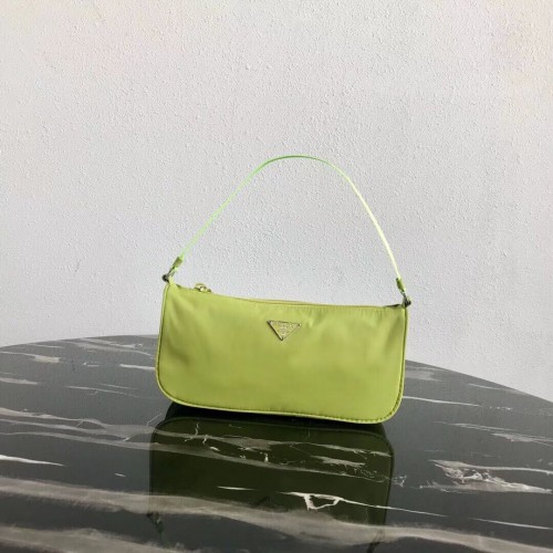 Найлонова чанта Prada Re-Edition 1N1419 зелена