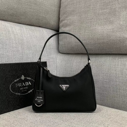 Чанта Prada Re-Edition от найлон 91204 черна