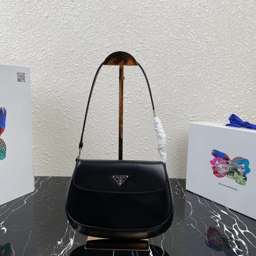 Кожена чанта за рамо Prada Saffiano 2BD311 черна