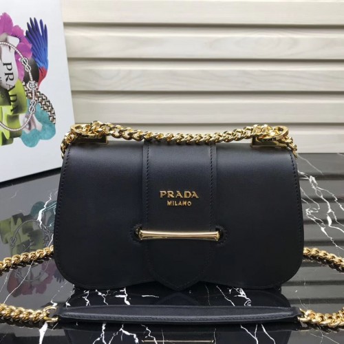 Кожена чанта за рамо Prada Sidonie 1BD184 Черна