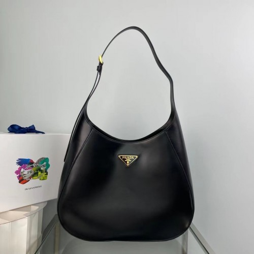 Кожена чанта за рамо Prada 1AC281 черна