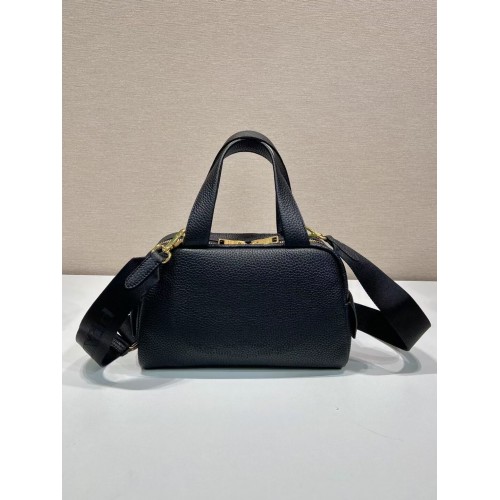 Кожена чанта Prada 1DH770 черна