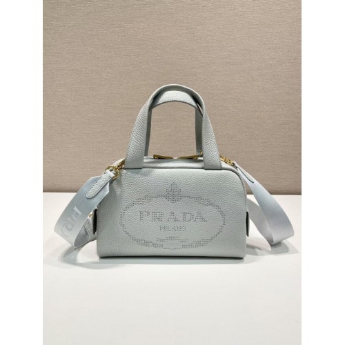 Кожена чанта Prada 1DH770 в светло синьо
