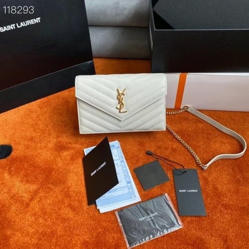 Портфейл с верижка Saint Laurent от релефна кожа Grain de Poudre 393953 бял