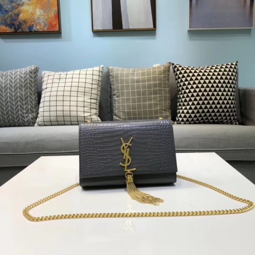 Чанта за рамо от кожа SAINT LAURENT Kate с релефен крокодилски принт 474366 сива