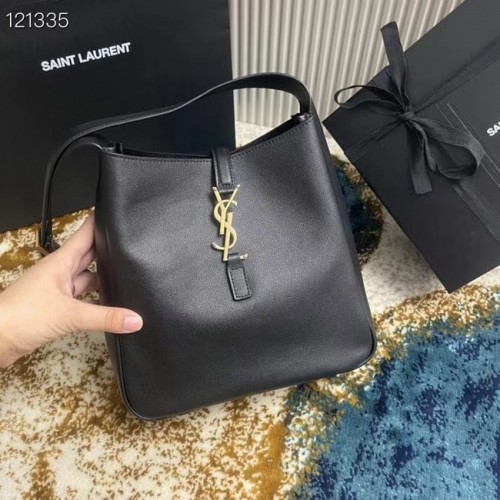Кожена чанта Saint Laurent 713938 Черна