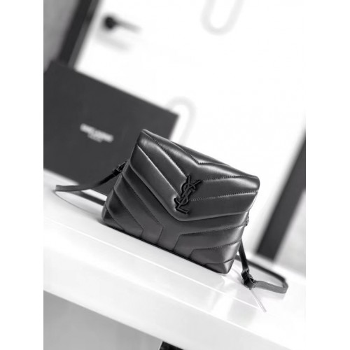 Малък часовник SAINT LAURENT LOULOU от естествена кожа 467072, черен и с оксидиран никелов обков