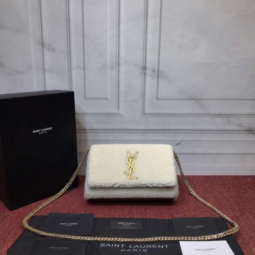 Чанта за през рамо от агнешка вълна, ватирана от кожа SAINT LAURENT Y3709 бяла