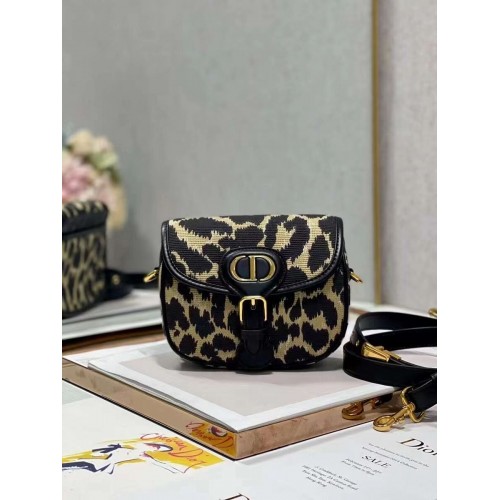 МАЛКА ЧАНТА DIOR BOBBY Бежово Многоцветна Бродерия Mizza C9269E