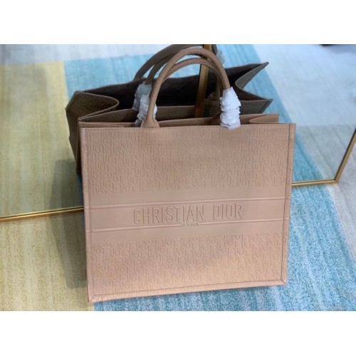 МАЛКА ЧАНТА DIOR ЗА КНИГИ ОТ ТЕЛЕШКА КОЖА M1296Z, РОЗОВА