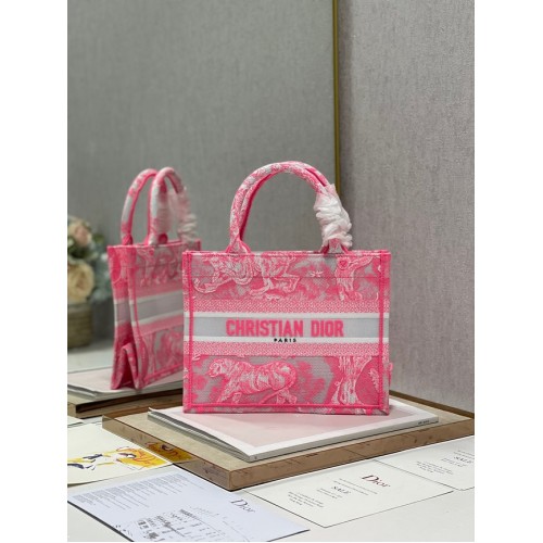 МАЛКА ЧАНТА DIOR BOOK TOTE розова Toile de Jouy с обратна бродерия M1265ZRGO
