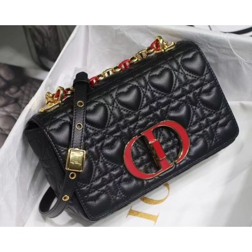 МАЛКА ЧАНТА DIORAMOUR DIOR CARO от телешка кожа Cannage със сърцевиден мотив M9241WN ЧЕРНА