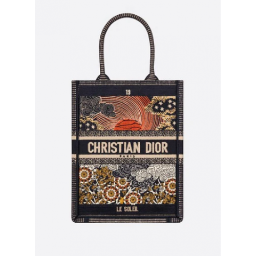 Вертикална чанта за книги Dior с бродирана таро картичка M1272Z-1