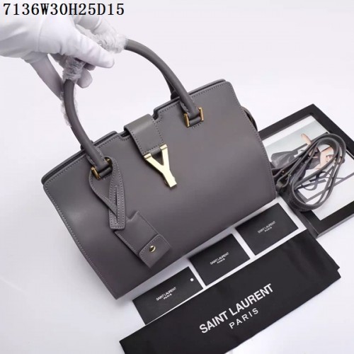 Малка класическа чанта с монограм от кожа Saint Laurent Y7136 сива
