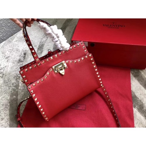 VALENTINO чанта за рамо от ватирана кожа Candy Rockstud 0650 червена