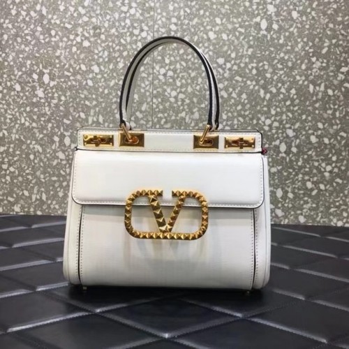 VALENTINO GARAVANI Rockstud Alcove Телешка кожа със средна зърнеста структура 2B0J41 бяла