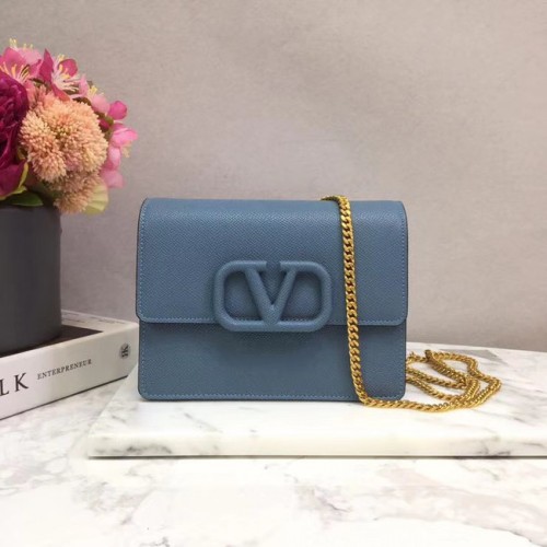 VALENTINO Оригинална кожена чанта с верижка 069 синя
