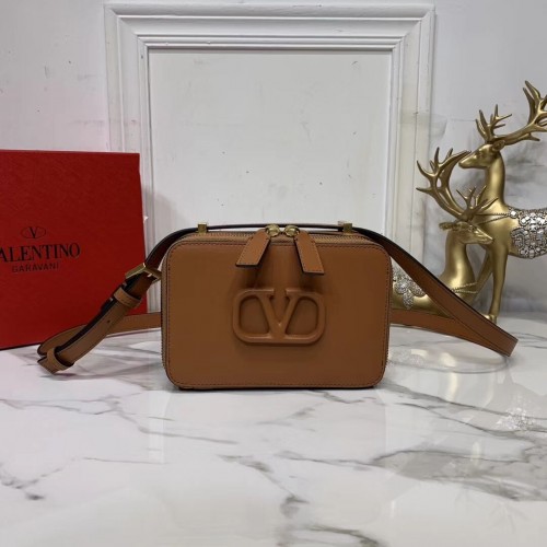 VALENTINO Оригинална кожена чанта за през рамо V0020 кафява