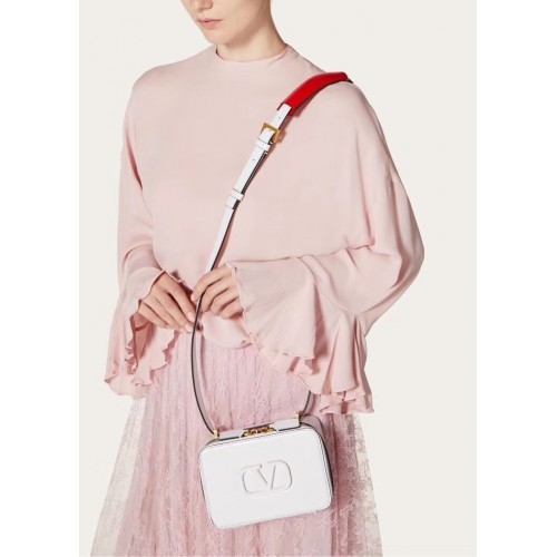 VALENTINO Оригинална кожена чанта за през рамо V0020 бяла